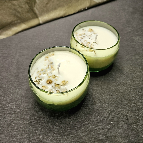 Botanical Soy Wax Candles - Picture 3 of 4
